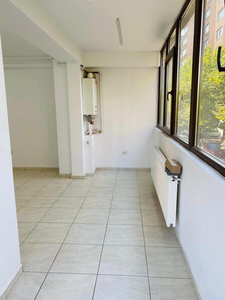 Militari Residence, de vanzare spatiu comercial parter inalt, 54 mp.