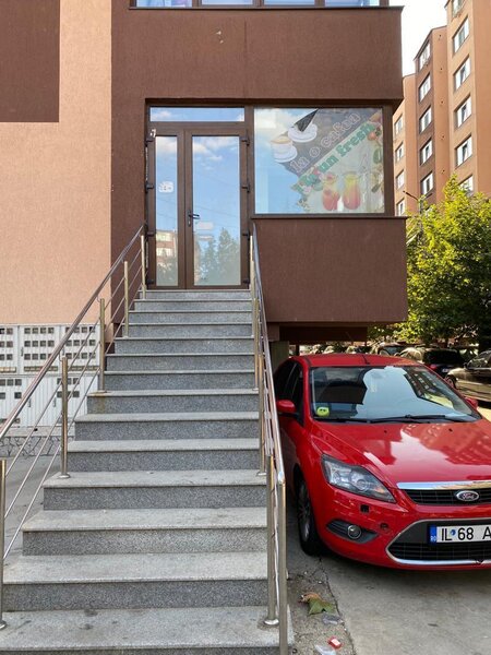 Militari Residence, de vanzare spatiu comercial parter inalt, 54 mp.